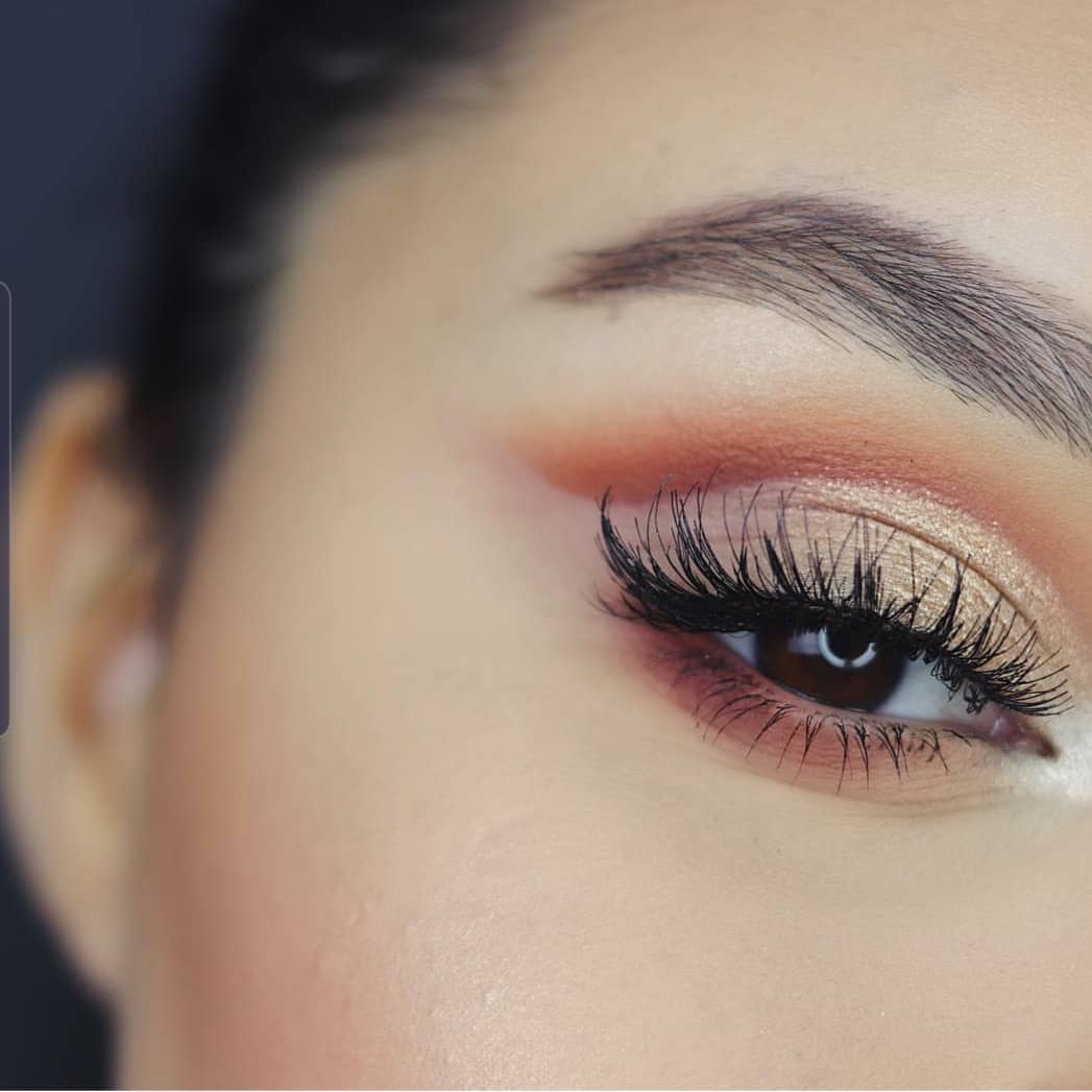Lash extensions and brow detail at Mesmerized